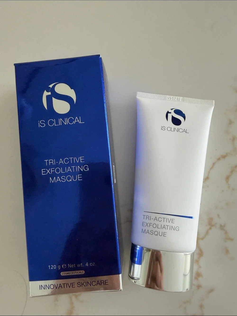 iS CLINICAL Tri-Active Exfoliating Masque